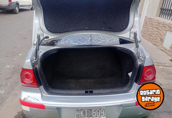 Autos - Volkswagen Bora 2008 GNC 268000Km - En Venta