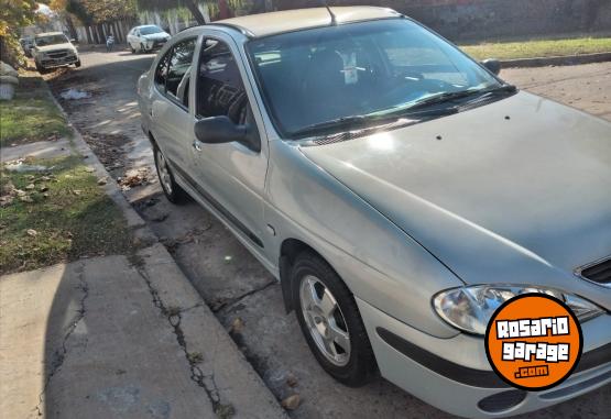 Autos - Renault MEGANE 2000 Nafta 195000Km - En Venta