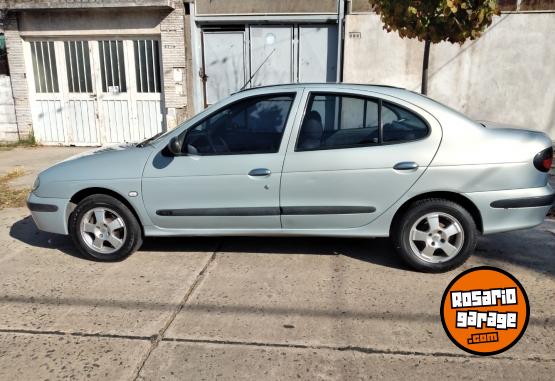 Autos - Renault MEGANE 2000 Nafta 195000Km - En Venta