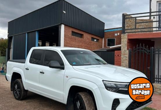 Camionetas - Volkswagen Amarok 2025 Diesel 23000Km - En Venta