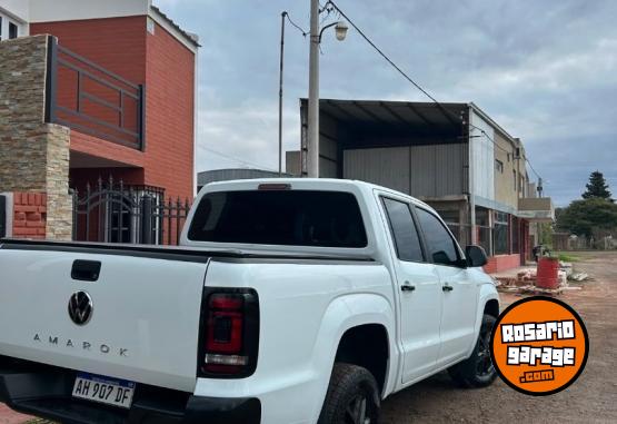 Camionetas - Volkswagen Amarok 2025 Diesel 23000Km - En Venta