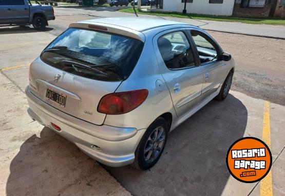 Autos - Peugeot 206 2007 Nafta 260000Km - En Venta