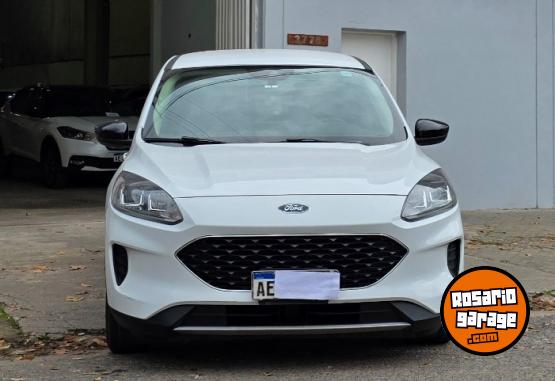 Autos - Ford Kuga 2020 Electrico / Hibrido 135000Km - En Venta