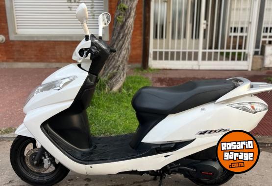 Motos - Honda Elite 125 2016 Nafta 42000Km - En Venta