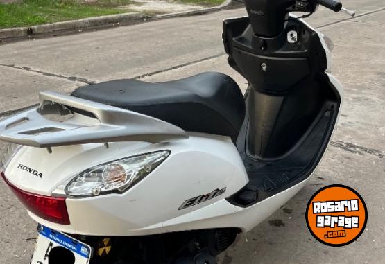 Motos - Honda Elite 125 2016 Nafta 42000Km - En Venta