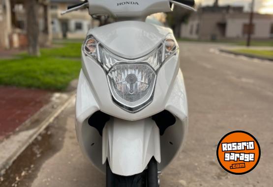 Motos - Honda Elite 125 2016 Nafta 42000Km - En Venta
