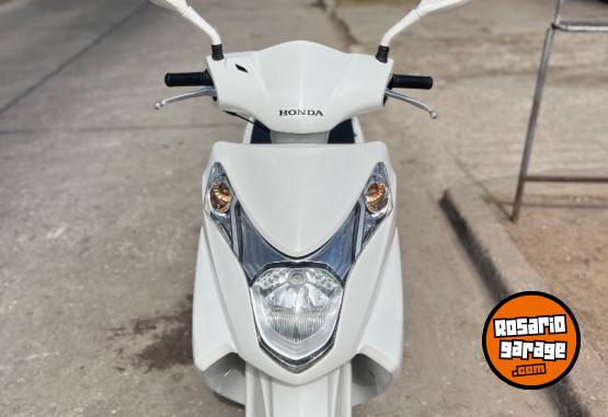 Motos - Honda Elite 125 2016 Nafta 42000Km - En Venta