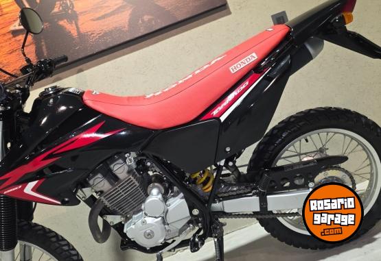 Motos - Honda Honda tornado 2023 Nafta 3900Km - En Venta