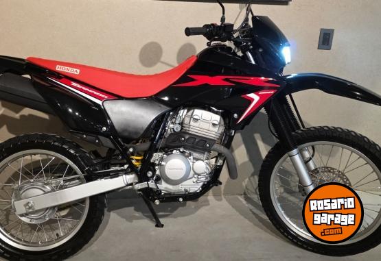 Motos - Honda Honda tornado 2023 Nafta 3900Km - En Venta