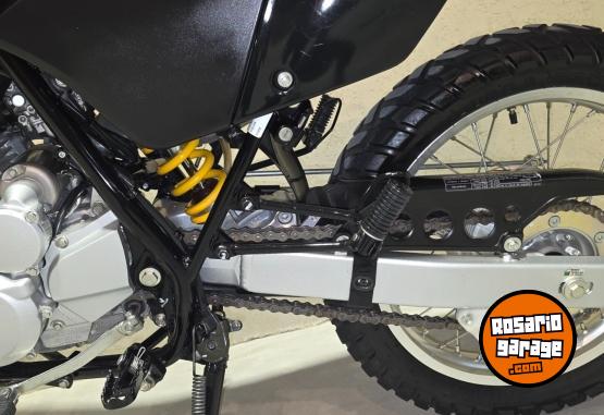 Motos - Honda Honda tornado 2023 Nafta 3900Km - En Venta