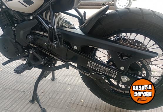 Motos - Royal Enfield Hi 2025 Nafta 4000Km - En Venta