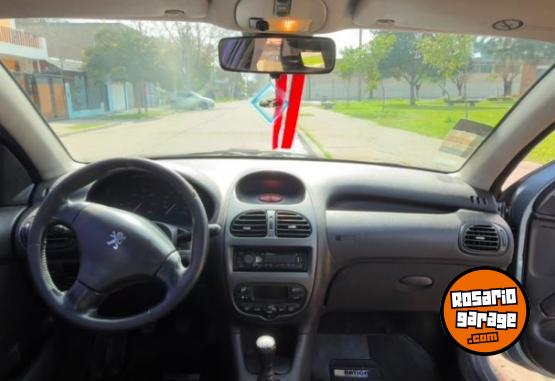 Autos - Peugeot 206 2007 Diesel 200000Km - En Venta