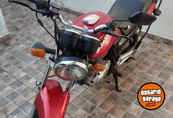 Motos - Suzuki EN 125 2 A 2018 Nafta 44000Km - En Venta