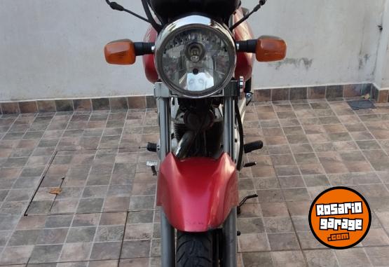 Motos - Suzuki EN 125 2 A 2018 Nafta 44000Km - En Venta
