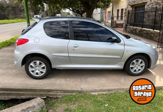 Autos - Peugeot 207 2012 Nafta 108000Km - En Venta
