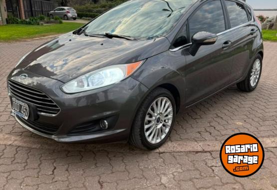Autos - Ford FIESTA 2015 Nafta 118000Km - En Venta