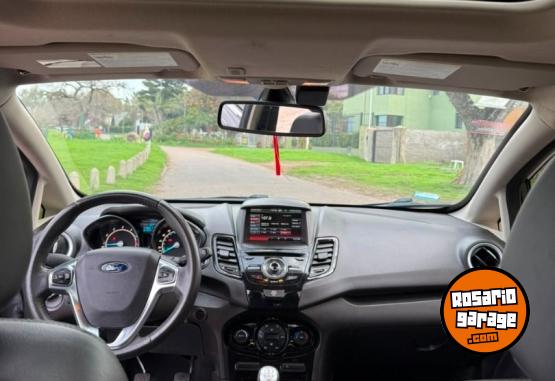 Autos - Ford FIESTA 2015 Nafta 118000Km - En Venta
