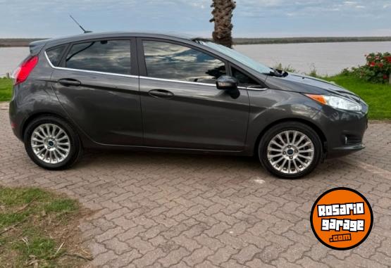 Autos - Ford FIESTA 2015 Nafta 118000Km - En Venta
