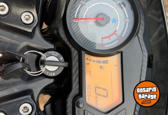 Motos - Bajaj Rouser NS 125 2021 Nafta 9600Km - En Venta