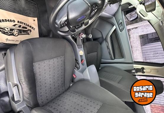 Camionetas - Ford Ranger xls 2017 Diesel 165000Km - En Venta