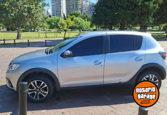 Autos - Renault Sandero intense 2024 Nafta 6400Km - En Venta