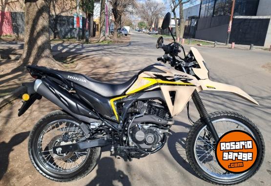 Motos - Honda Xr 190 2026 Nafta 4000Km - En Venta