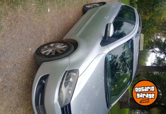 Autos - Volkswagen Suran Highline 2011 GNC 257000Km - En Venta