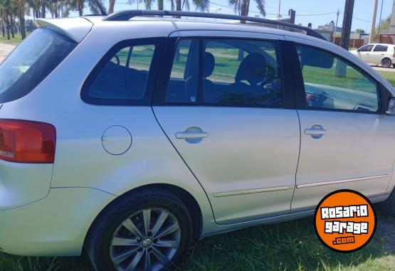 Autos - Volkswagen Suran Highline 2011 GNC 257000Km - En Venta
