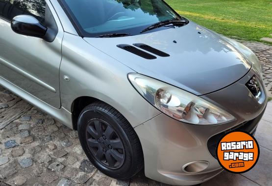 Autos - Peugeot 207 2009 Nafta 120000Km - En Venta