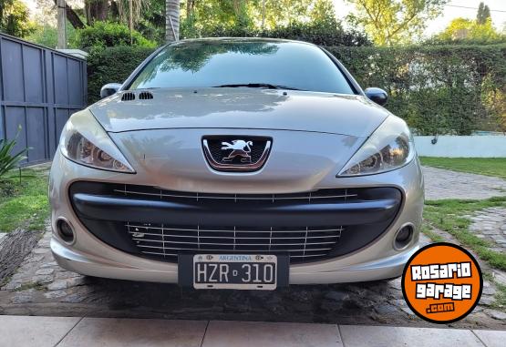 Autos - Peugeot 207 2009 Nafta 120000Km - En Venta