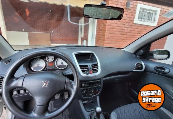 Autos - Peugeot 207 2009 Nafta 120000Km - En Venta