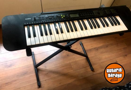 Instrumentos Musicales - Órgano CASIO CTK-240 + PIE - En Venta