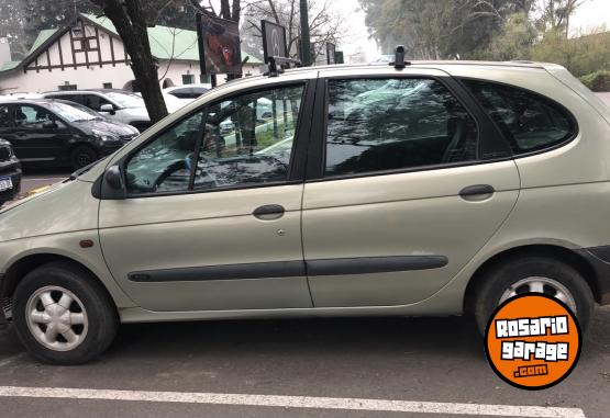 Autos - Renault Scenic 1999 Nafta 270000Km - En Venta