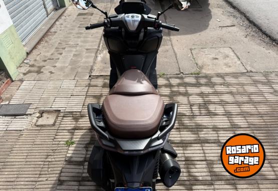 Motos - Voge Sr4 pro max 2024 Nafta 5100Km - En Venta