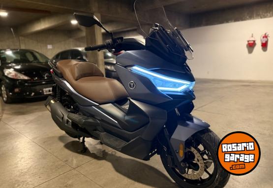 Motos - Voge Sr4 pro max 2024 Nafta 5600Km - En Venta