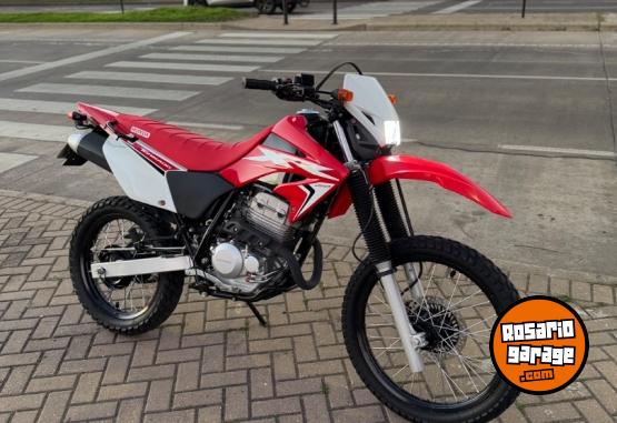 Motos - Honda Xr tornado 2020 Nafta 3500Km - En Venta