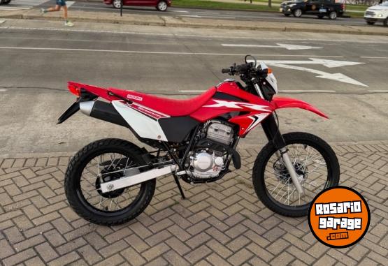 Motos - Honda Xr tornado 2020 Nafta 3500Km - En Venta