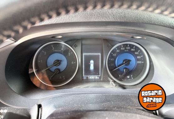 Camionetas - Toyota Hilux srx 2016 Diesel 140000Km - En Venta