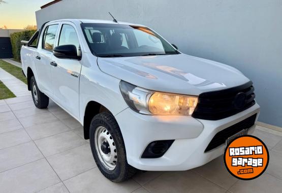 Camionetas - Toyota Hilux 2.4 TDi 4x4 2019 Diesel - En Venta