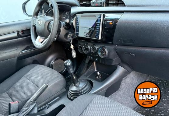 Camionetas - Toyota Hilux 2.4 TDi 4x4 2019 Diesel - En Venta
