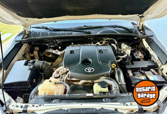 Camionetas - Toyota Hilux 2.4 TDi 4x4 2019 Diesel - En Venta