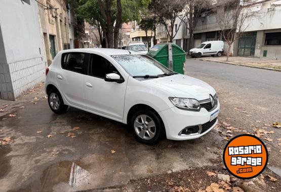 Autos - Renault Sandero privilege 1.6 2016 Nafta 75000Km - En Venta
