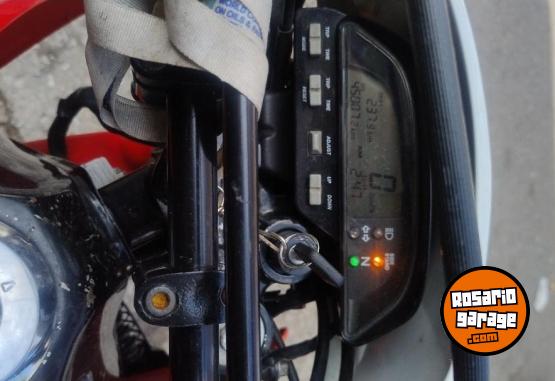 Motos - Honda Tornado 2010 Nafta 45000Km - En Venta