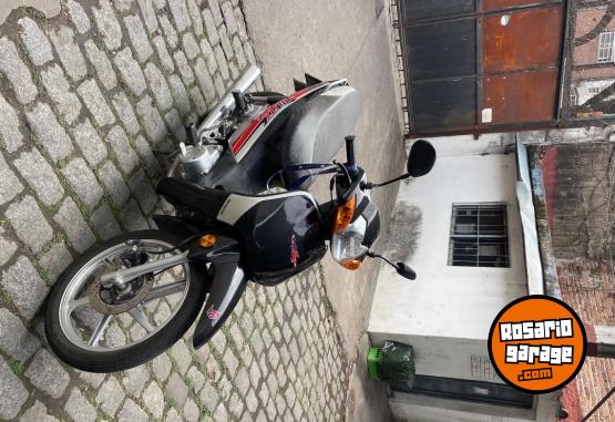 Motos - Motomel Blitz 2022 Nafta 5500Km - En Venta