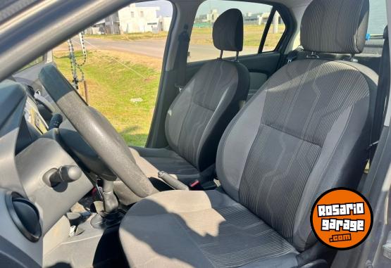 Autos - Renault Logan expression 2016 Nafta 112000Km - En Venta