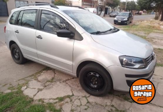 Autos - Volkswagen Suran 2012 Nafta 180000Km - En Venta