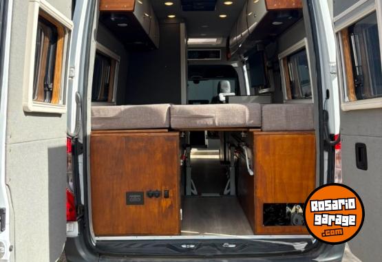 Utilitarios - Mercedes Benz Sprinter 2024 Diesel 7800Km - En Venta