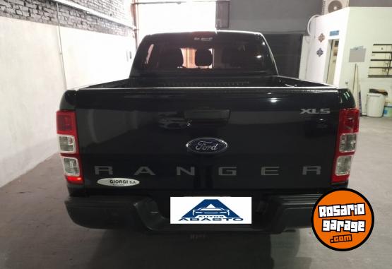 Camionetas - Ford Ranger XLS 2016 Diesel 198000Km - En Venta