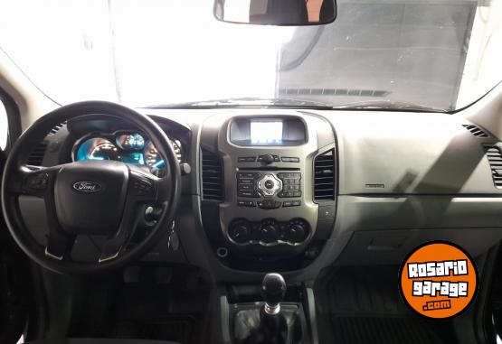 Camionetas - Ford Ranger XLS 2016 Diesel 198000Km - En Venta
