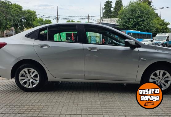 Autos - Chevrolet ONIX PLUS LT TECH ON STAR 2020 Nafta 90000Km - En Venta